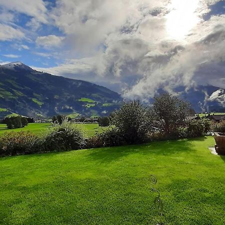 Landhaus Manzl ฮอพฟ์การ์เทน อิม บริกเซนทัล ภายนอก รูปภาพ